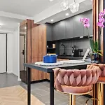 Noa Boutique Beautiful Penthouse With Private Parking